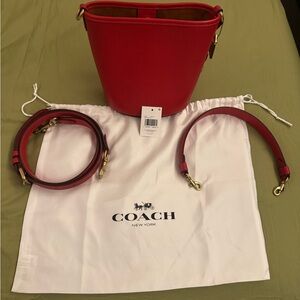 Coach Dakota bucket bag 16 in sport red